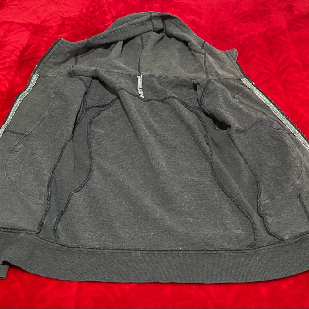Lululemon Sz 6 fan favorite signature hoodie the perfect pre post workout layer - Picture 14 of 17